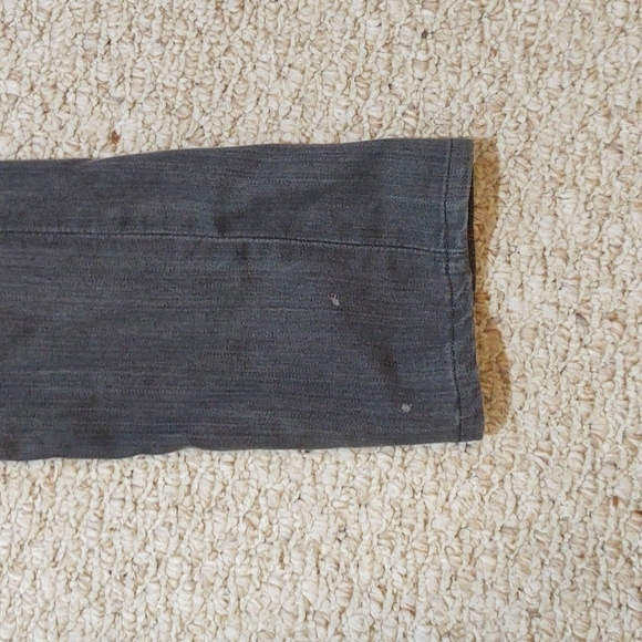 Seven7 Grey Wash Skinny Jeans with Embroidered Pockets Sz 2 - Picture 2 of 10